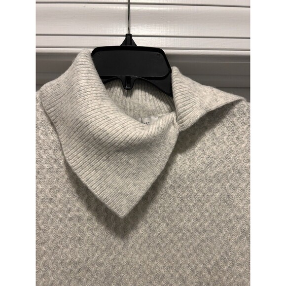 New Madison Grey Warm Gray Textured Knit Turtleneck Sweater Pullover Size Large - Picture 2 of 6